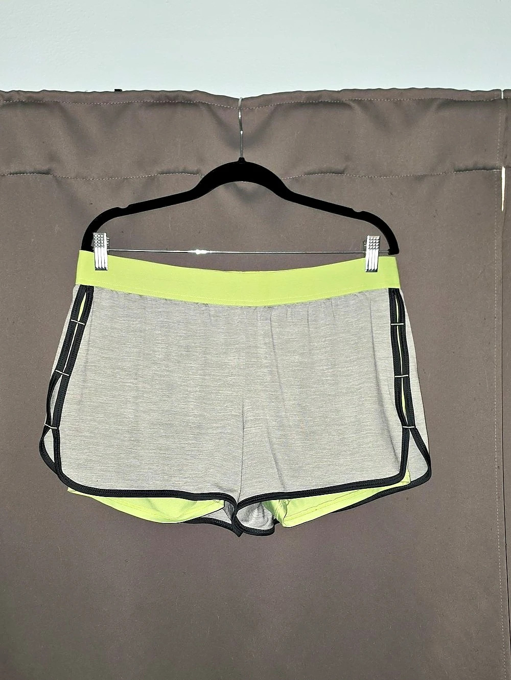 Danskin Now Athletic Shorts Gray & Green Size Medium Like New